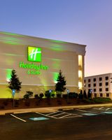 Holiday Inn & Stes Atlanta Airport North