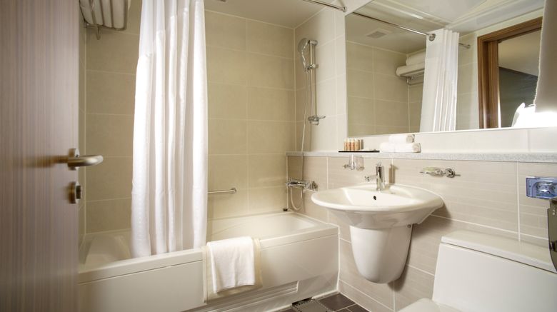 <b>Holiday Inn Suites Alpensia Pyeongchang Room</b>. Images powered by <a href="https://www.leonardoworldwide.com/" title="Leonardo Worldwide" target="_blank">Leonardo</a>.
