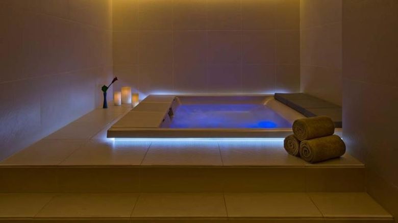 <b>voco Doha West Bay Suites Spa</b>. Images powered by <a href="https://www.leonardoworldwide.com/" title="Leonardo Worldwide" target="_blank">Leonardo</a>.