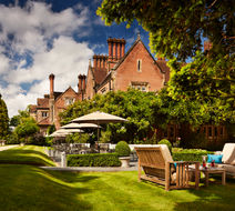Alexander House & Utopia Spa Exterior