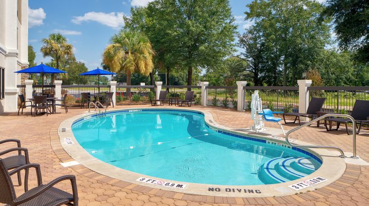 Holiday Inn Express Statesboro Pool