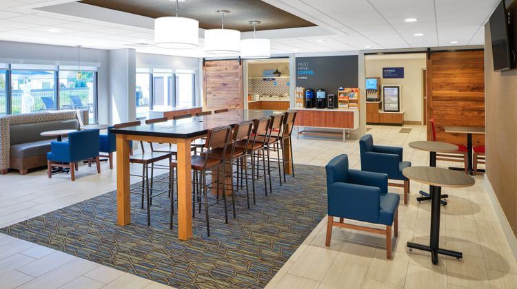 Holiday Inn Express Statesboro Restaurant