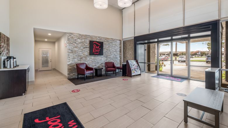 <b>Red Roof Inn Lewisville Lobby</b>. Images powered by <a href="https://www.leonardoworldwide.com/" title="Leonardo Worldwide" target="_blank">Leonardo</a>.