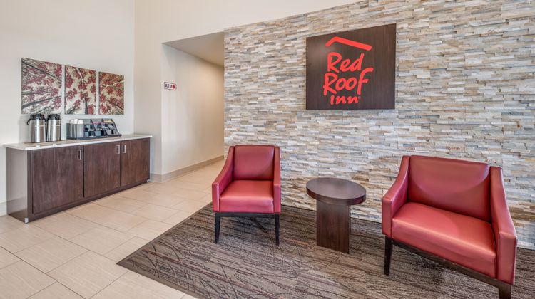 Red Roof Inn Lewisville Lobby