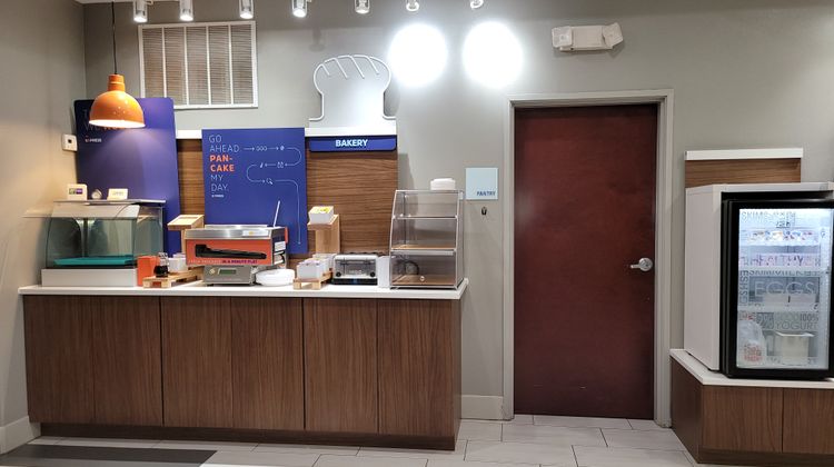 Holiday Inn Express/Stes Vidor South Restaurant