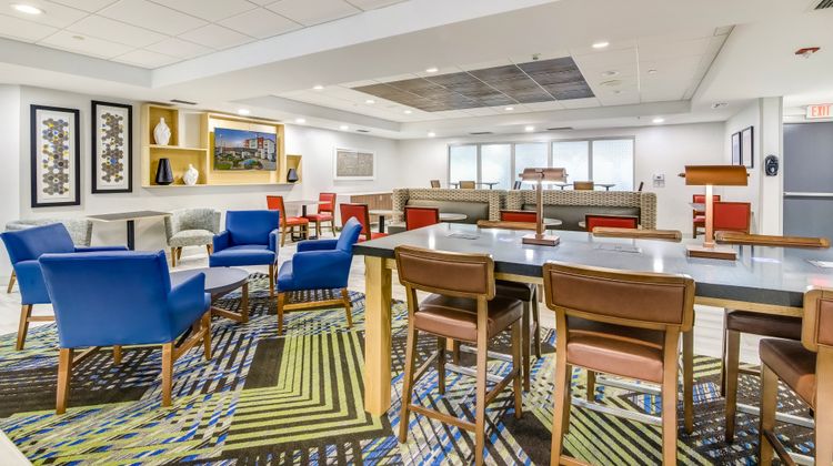 Holiday Inn Express/Stes Longview North Restaurant