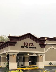 HomeTowne Studios Bordentown McGuire AFB