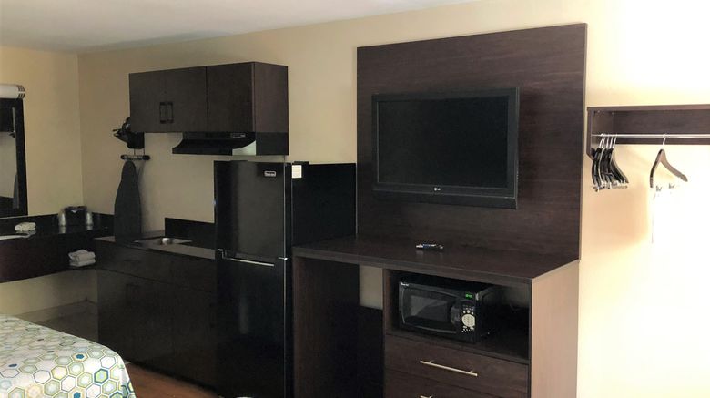 <b>HomeTowne Studios Bordentown McGuire AFB Room</b>. Images powered by <a href="https://www.leonardoworldwide.com/" title="Leonardo Worldwide" target="_blank">Leonardo</a>.