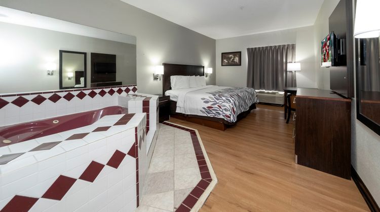 Red Roof Inn Atlanta SE - Stockbridge Suite