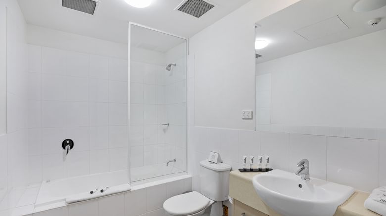 <b>Quest Mawson Lakes Room</b>. Images powered by <a href="https://www.leonardoworldwide.com/" title="Leonardo Worldwide" target="_blank">Leonardo</a>.