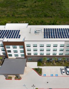 Holiday Inn Express/Stes North-Woodlands