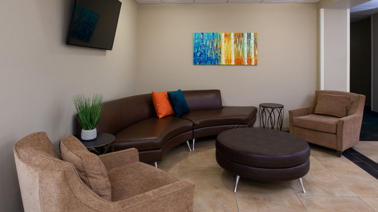 Candlewood Suites Olathe Lobby