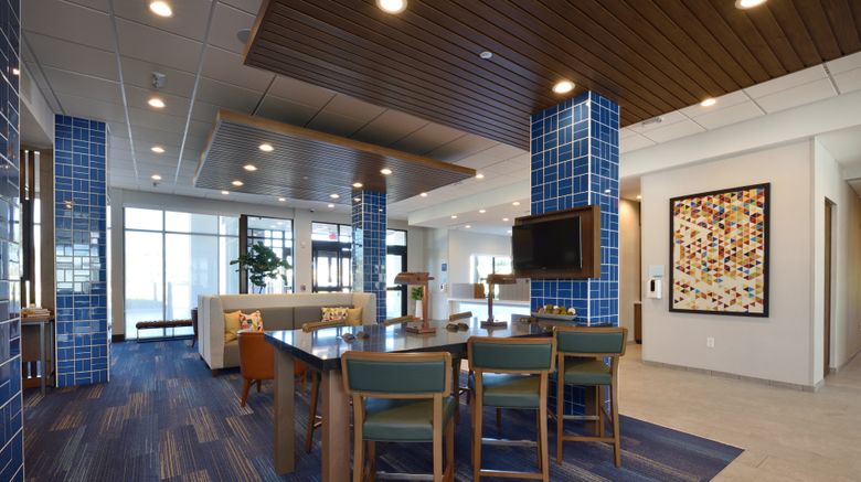 <b>Holiday Inn Express/Stes North-Woodlands Lobby</b>. Images powered by <a href="https://www.leonardoworldwide.com/" title="Leonardo Worldwide" target="_blank">Leonardo</a>.