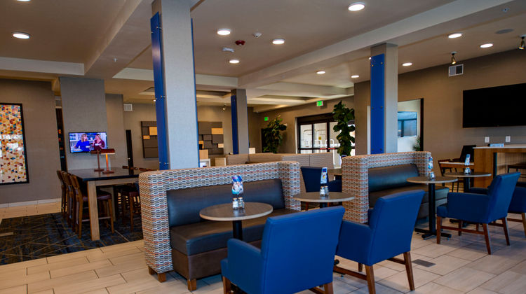 Holiday inn Express & Stes AFA Northgate Restaurant
