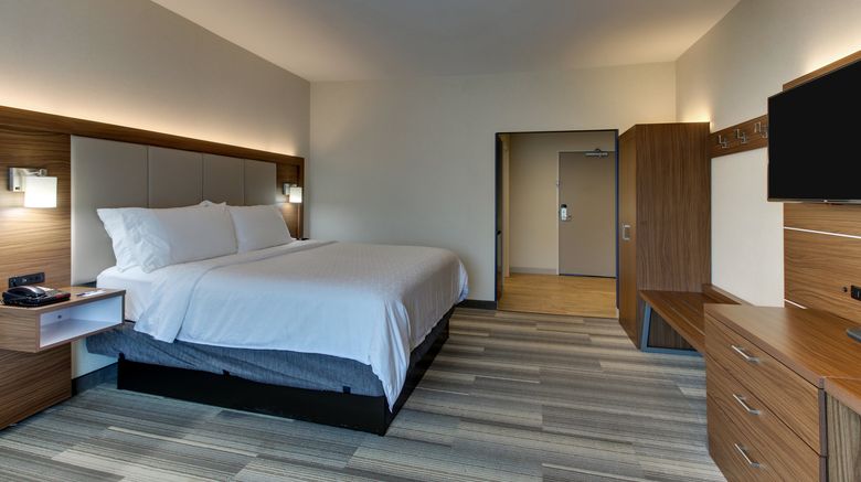 <b>Holiday Inn Express & Suites Ithaca Room</b>. Images powered by <a href="https://www.leonardoworldwide.com/" title="Leonardo Worldwide" target="_blank">Leonardo</a>.