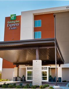 Holiday Inn Express & Suites Tropicana