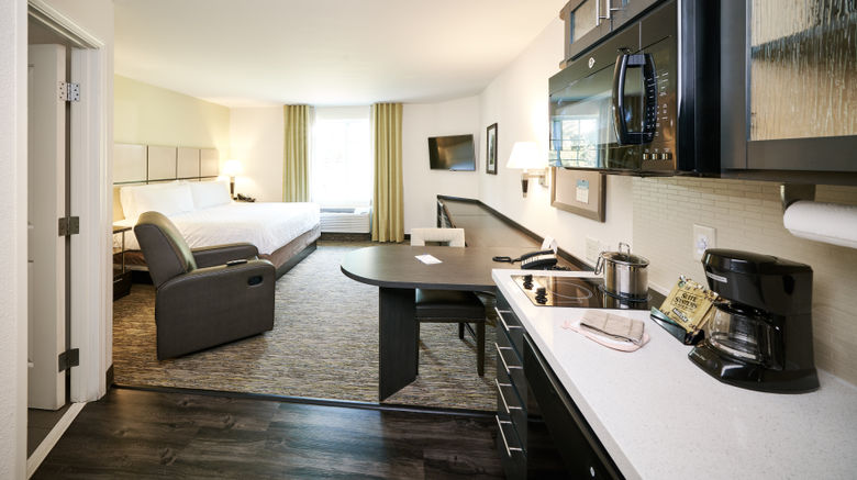 <b>Candlewood Suites Columbus-Northeast Room</b>. Images powered by <a href="https://www.leonardoworldwide.com/" title="Leonardo Worldwide" target="_blank">Leonardo</a>.