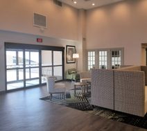 Holiday Inn Express Columbia NE Lobby