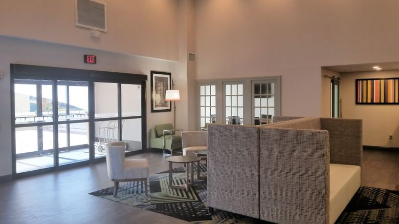 <b>Holiday Inn Express Columbia NE Lobby</b>. Images powered by <a href="https://www.leonardoworldwide.com/" title="Leonardo Worldwide" target="_blank">Leonardo</a>.