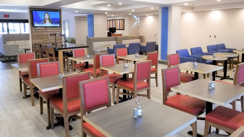 <b>Holiday Inn Express Columbia NE Restaurant</b>. Images powered by <a href="https://www.leonardoworldwide.com/" title="Leonardo Worldwide" target="_blank">Leonardo</a>.