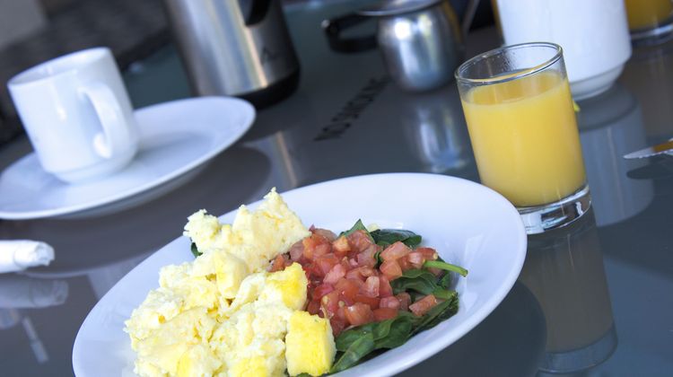Staybridge Suites Holland Restaurant