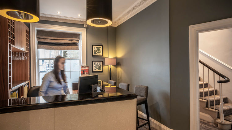 Montagu Place Hotel Room