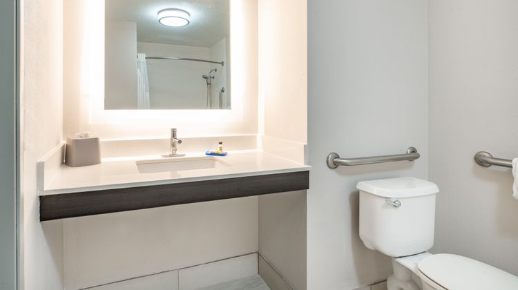 Holiday Inn Express Room