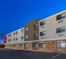 Holiday Inn Express Exterior