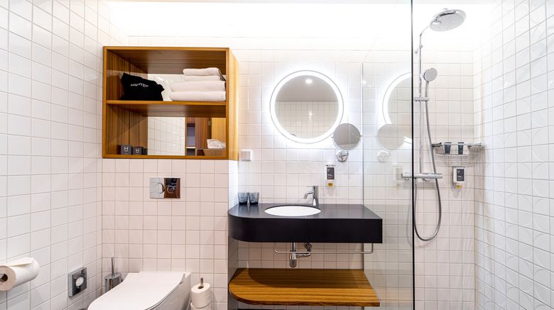 <b>Hestia Hotel Kentmanni Room</b>. Images powered by <a href="https://www.leonardoworldwide.com/" title="Leonardo Worldwide" target="_blank">Leonardo</a>.