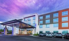Holiday Inn Express/Suites Milledgeville