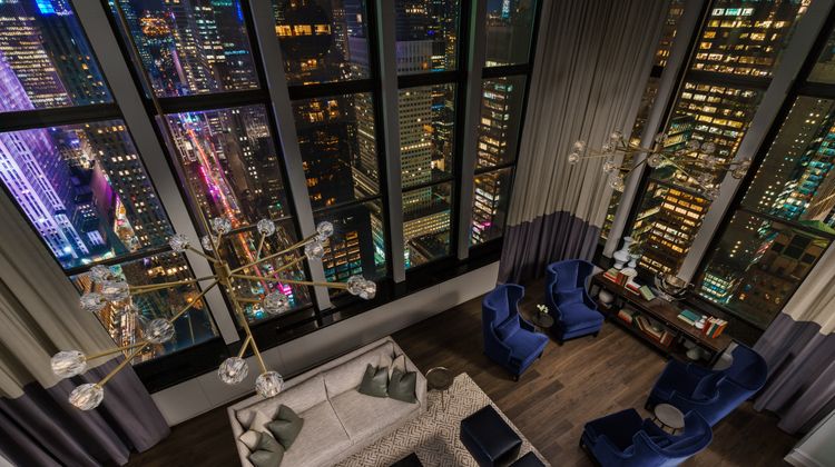 Lotte New York Palace Suite