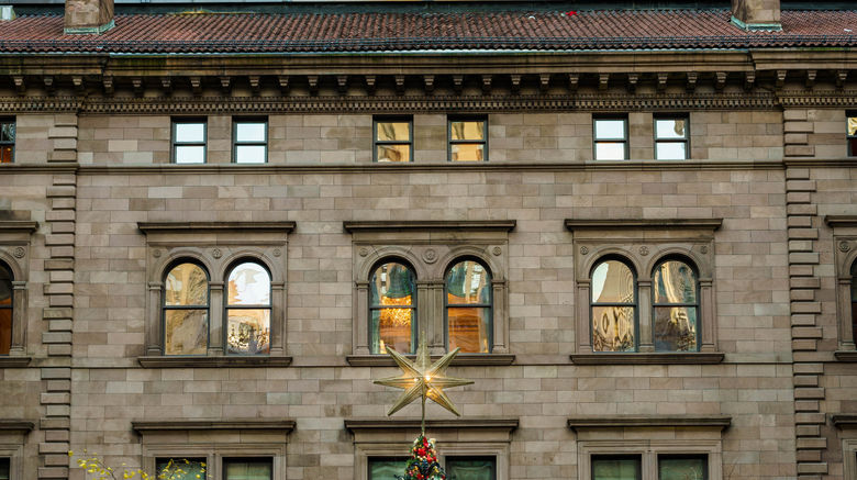 <b>Lotte New York Palace Exterior</b>. Images powered by <a href="https://www.leonardoworldwide.com/" title="Leonardo Worldwide" target="_blank">Leonardo</a>.
