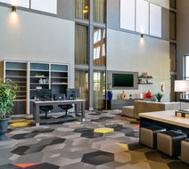 Holiday Inn Morgantown Lobby