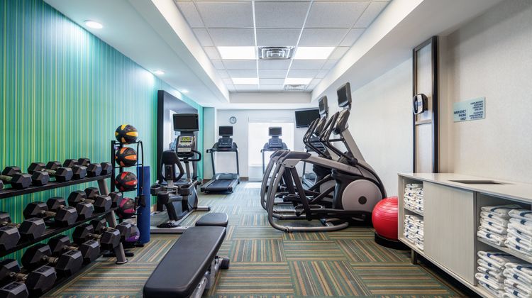 Holiday Inn Express Hotel & Suites Health Club