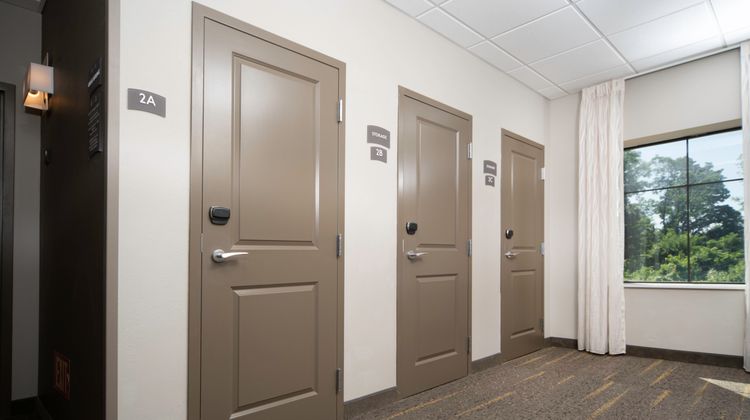 Staybridge Suites Florence Lobby
