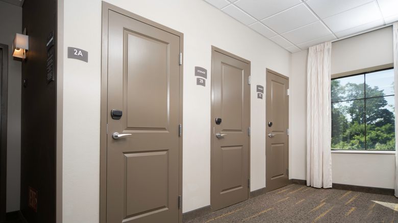 <b>Staybridge Suites Florence Lobby</b>. Images powered by <a href="https://www.leonardoworldwide.com/" title="Leonardo Worldwide" target="_blank">Leonardo</a>.