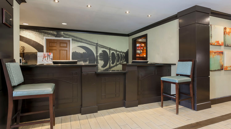 Staybridge Suites Lobby