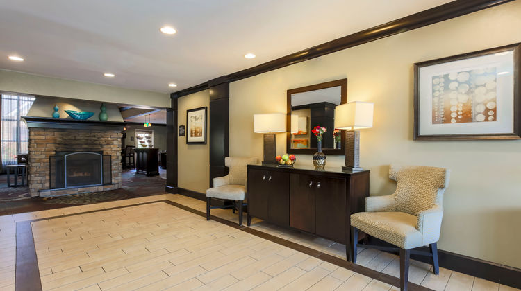 Staybridge Suites Exterior