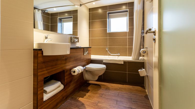 <b>Holiday Inn Newcastle-Jesmond Room</b>. Images powered by <a href="https://www.leonardoworldwide.com/" title="Leonardo Worldwide" target="_blank">Leonardo</a>.