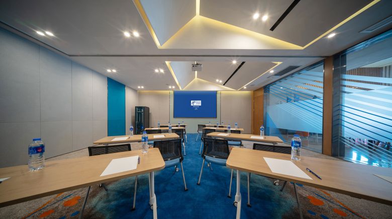 <b>Holiday Inn Express Pinghu Meeting</b>. Images powered by <a href="https://www.leonardoworldwide.com/" title="Leonardo Worldwide" target="_blank">Leonardo</a>.