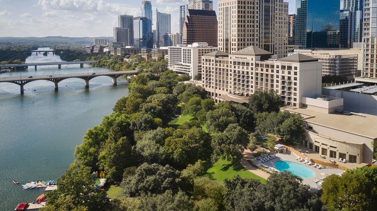 Four Seasons Hotel Austin Exterior