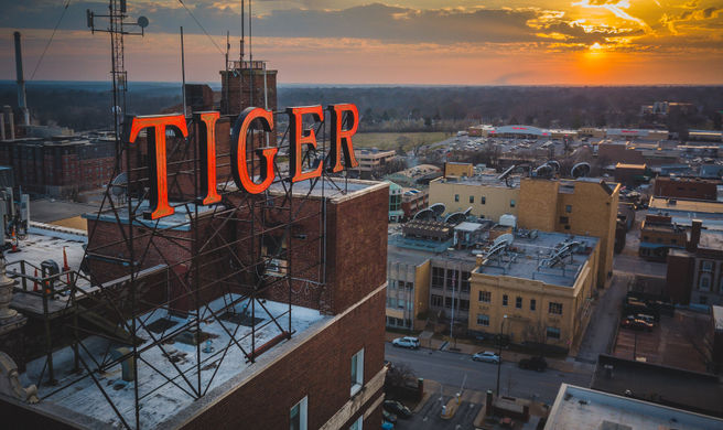 voco The Tiger Hotel Exterior