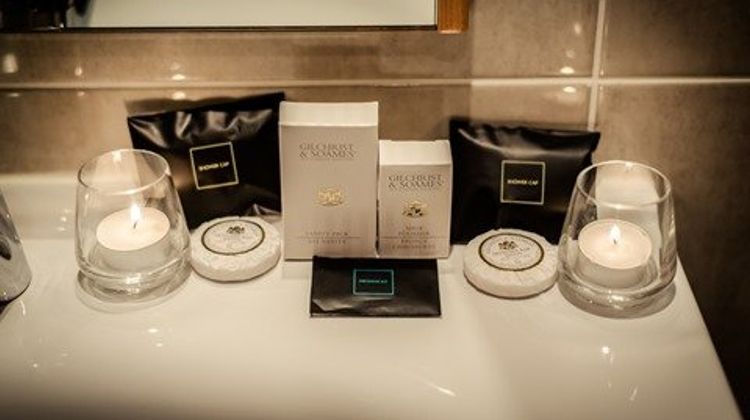 Hotel Isaacs Cork Room