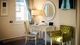 Hotel Isaacs Cork Room