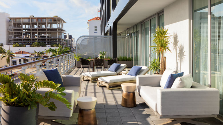 <b>Kimpton Hotel Palomar South Beach Room</b>. Images powered by <a href="https://www.leonardoworldwide.com/" title="Leonardo Worldwide" target="_blank">Leonardo</a>.