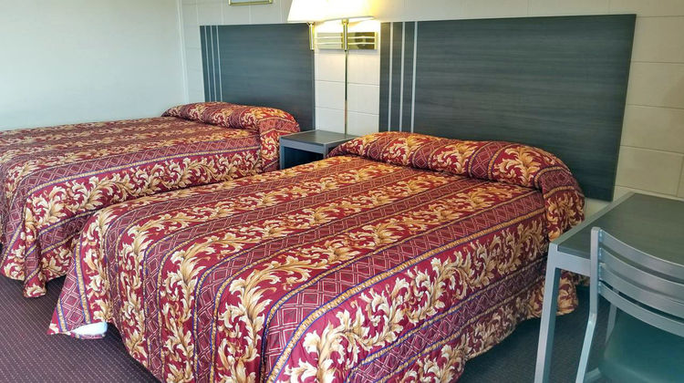 Scottish Inn Room