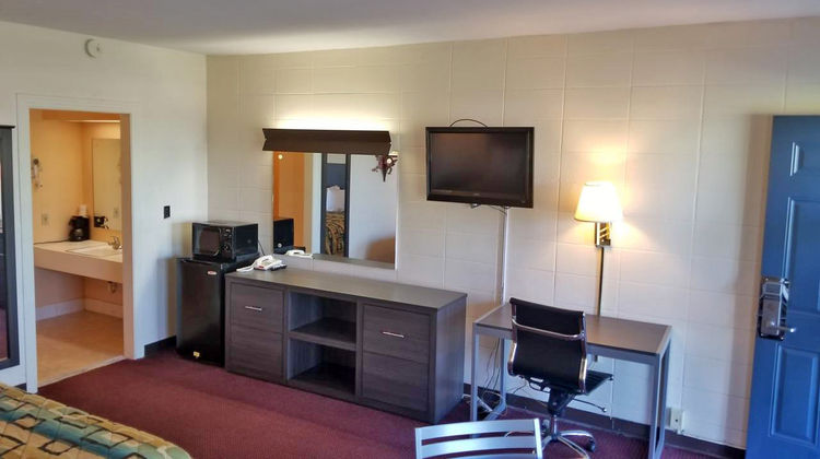 Scottish Inn Room