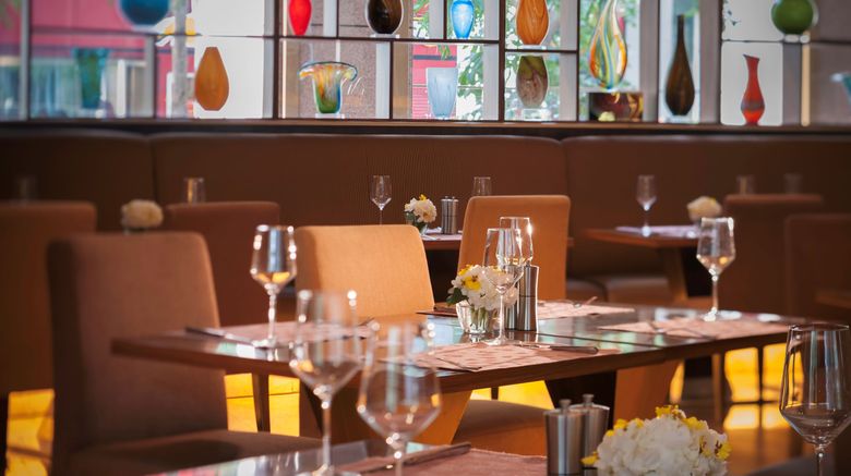 <b>Crowne Plaza Shenzhen Futian Restaurant</b>. Images powered by <a href="https://www.leonardoworldwide.com/" title="Leonardo Worldwide" target="_blank">Leonardo</a>.