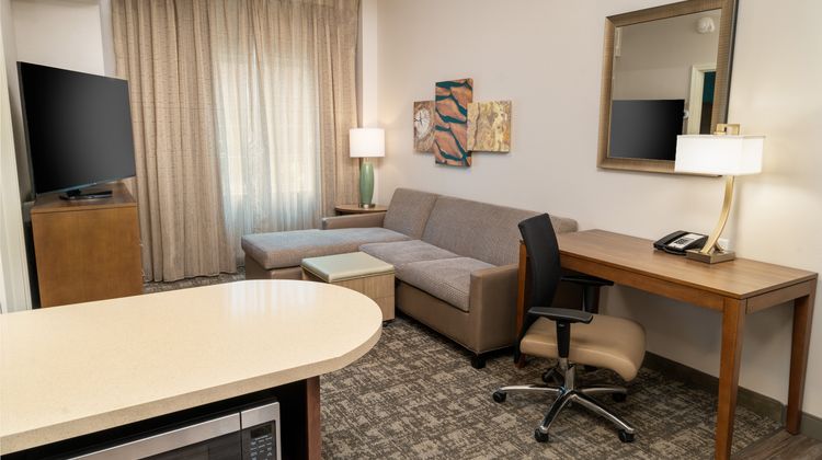 Staybridge Suites Nashville Franklin Suite