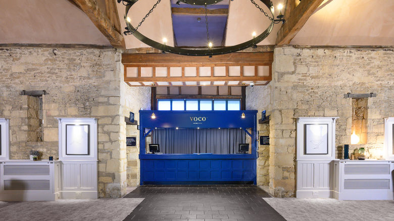 <b>voco Oxford Thames Lobby</b>. Images powered by <a href="https://www.leonardoworldwide.com/" title="Leonardo Worldwide" target="_blank">Leonardo</a>.